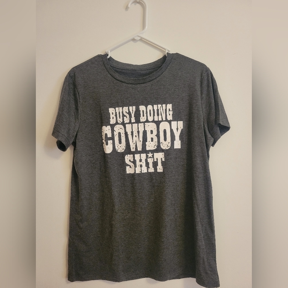 GUC- Unisex Graphic Tee- Size Large